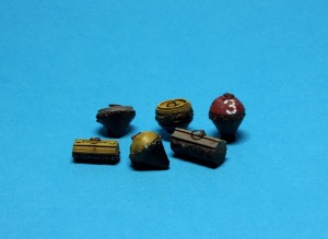 Assortiment de bouées d'amarrage vieillies 1/350